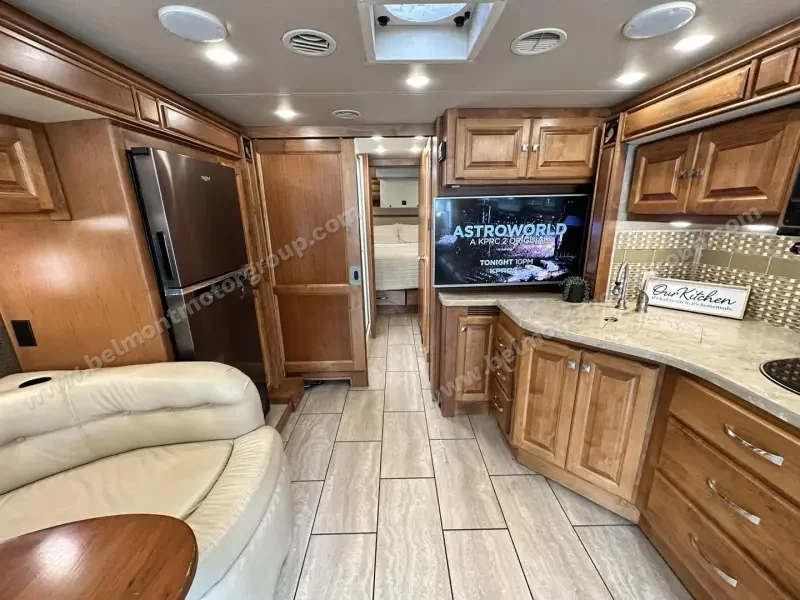 2017 Tiffin Allegro Breeze 32BR photo 41