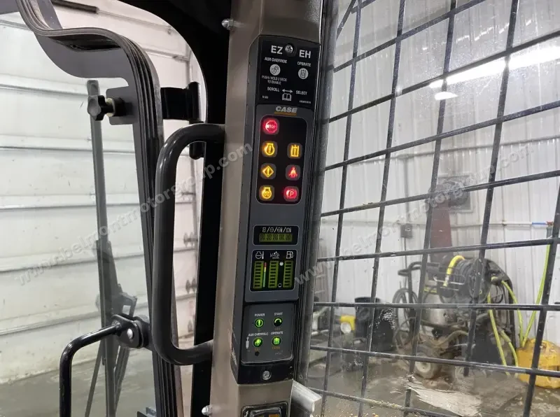 2015 Case TR340 photo 18