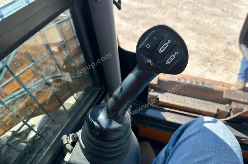 2019 Case TV370 photo 46