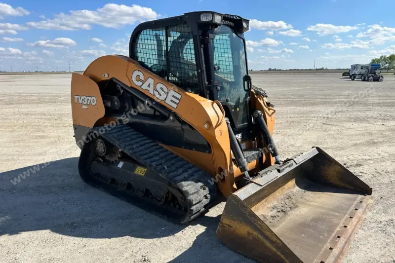 2019 Case TV370 photo 4