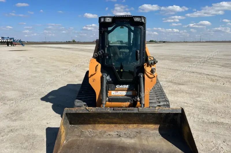 2019 Case TV370 photo 3