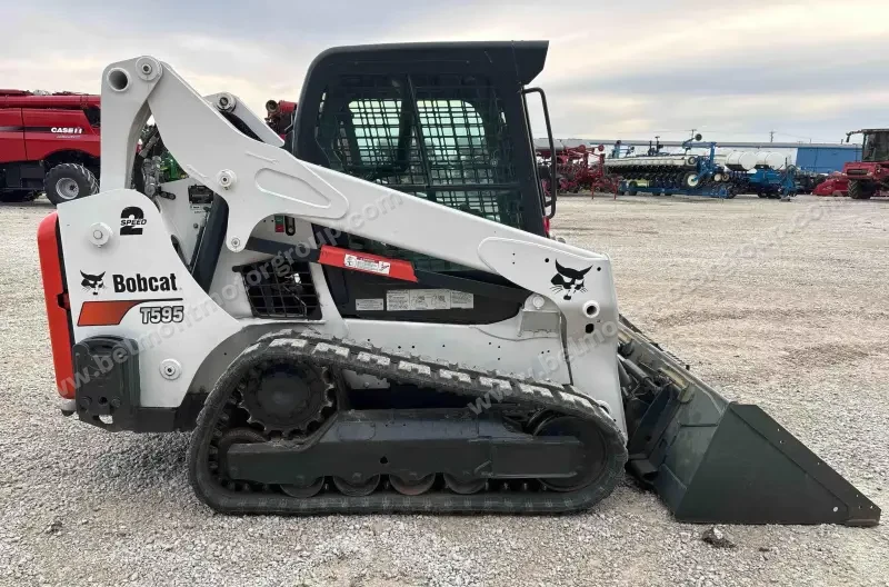 2016 Bobcat T595 Compact Track Loader photo 36