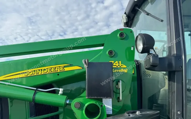 2010 John Deere 7530 Premium MFWD photo 46