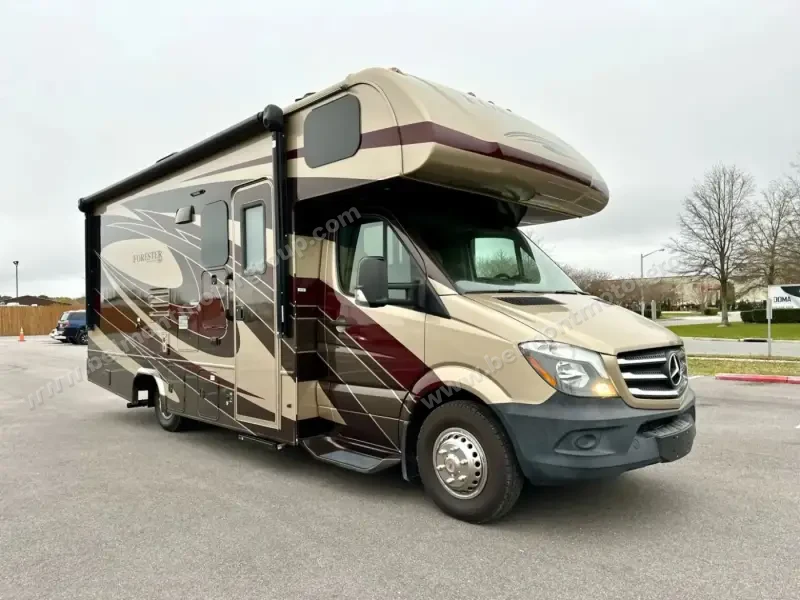 2018 Forest River Forester MBS 2401WS photo 3