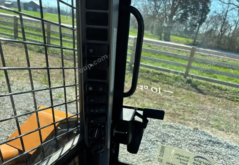 2022 Case SV280B photo 32