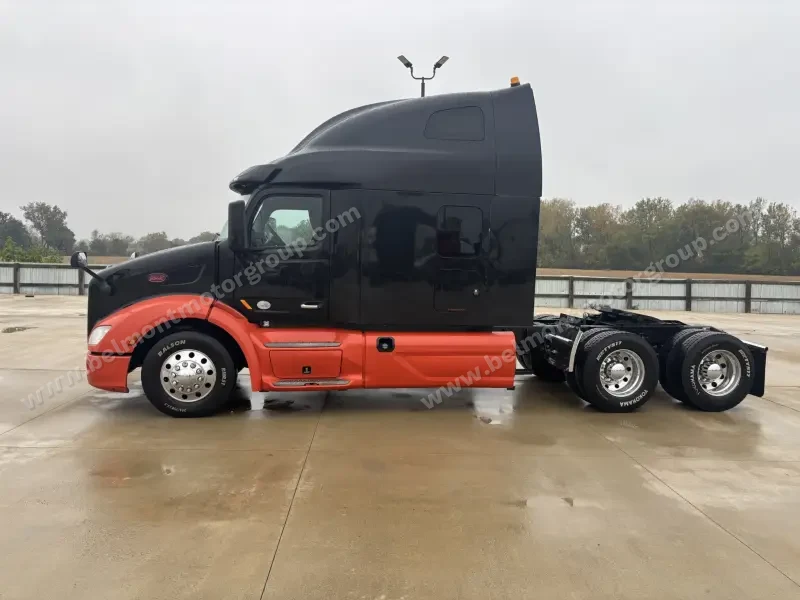 2019 Peterbilt 579 photo 2
