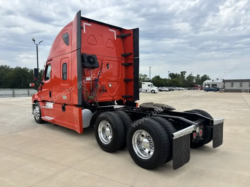 2021 Freightliner CASCADIA 126 photo 23