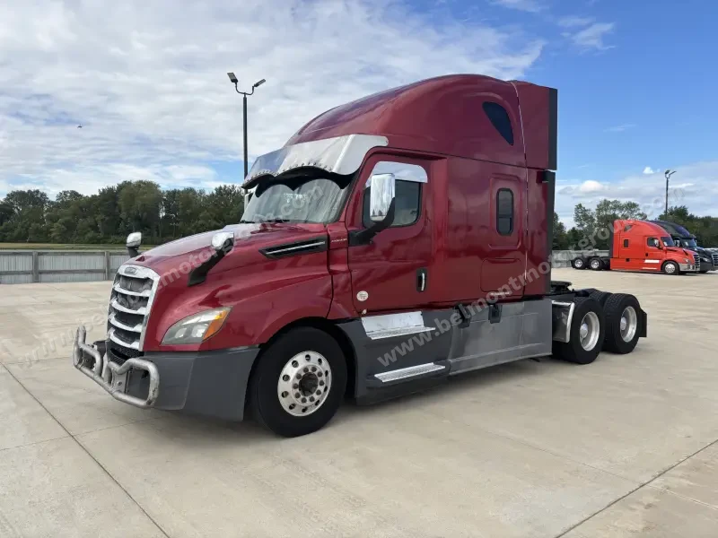 2019 Freightliner Cascadia – Cummins X15 – 400 HP – 72-Inch Raised-Roof Sleeper photo 20