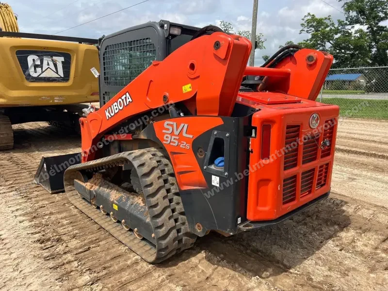 2023 Kubota SVL95-2S photo 3